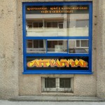 Eingangstür Beschriftung Tirol Innsbruck